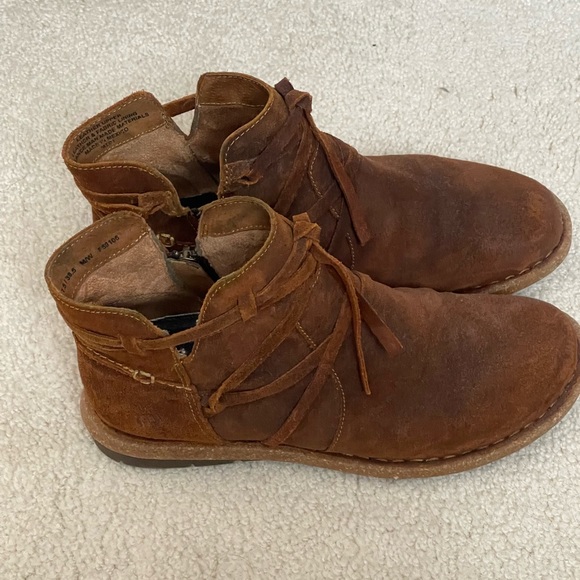 BORN brown leather booties - Picture 3 of 8